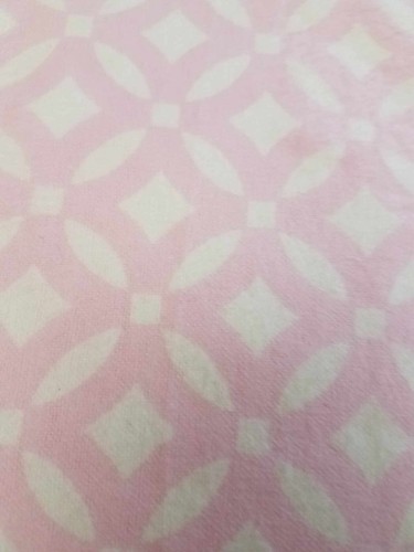 Flannel Fabric. 1 Yard from Joann Fabrics. Pink and White Diamond - Picture 4 of 4