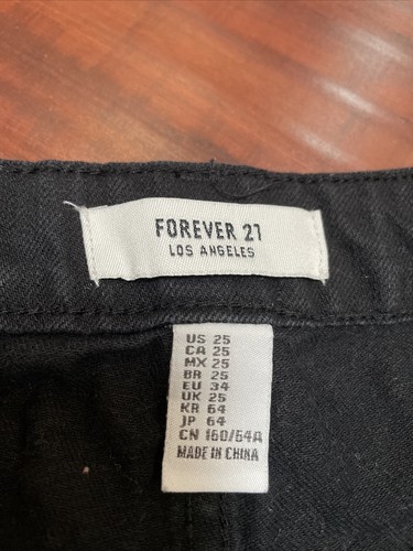 Forever 21 Black Denim Button Up Cut Off Low Rise Booty Shorts Size 25 - Picture 2 of 9