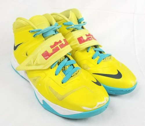 Lebron Nike Soldier 7 SONIC YELLOW/BLK BL-WHITE 599818-700 SZ 7y (GS) 8.5 Womens - Picture 2 of 6