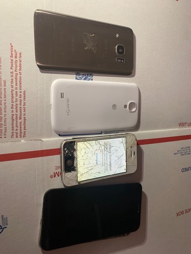 Apple iPhone as is. ( no good ) lot of stuff ( l o t ) - Picture 2 of 5