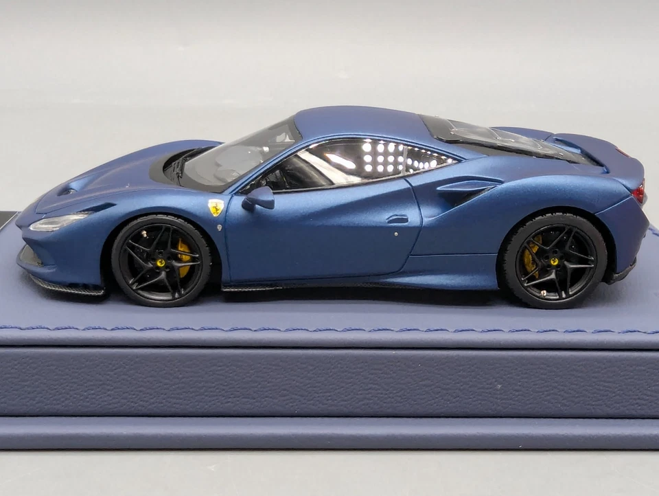 BBR Deluxe CALSITO 1:43 Ferrari F8 Tributo Abu Dhabi Matt Ltd 07/25 pezzi in confezione originale - Immagine 3 di 4