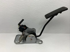 2005-2007 Subaru Legacy Outback Accelerator Gas Pedal OEM 36010AG021  S-40