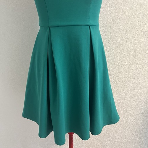 B Darlin Green Fit and Flare Mini Dress Sleeveless Size 5/6 - Picture 5 of 11