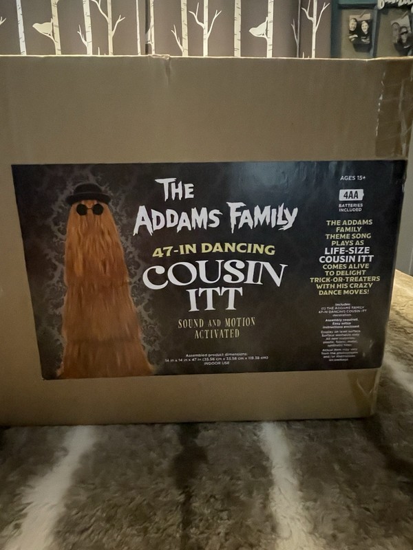 Lowe’s Cousin It Animitronics