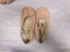Dance Pre-Owned Ballet Shoes Theatricals Kids 13.5M Pull On Leather Single Strap