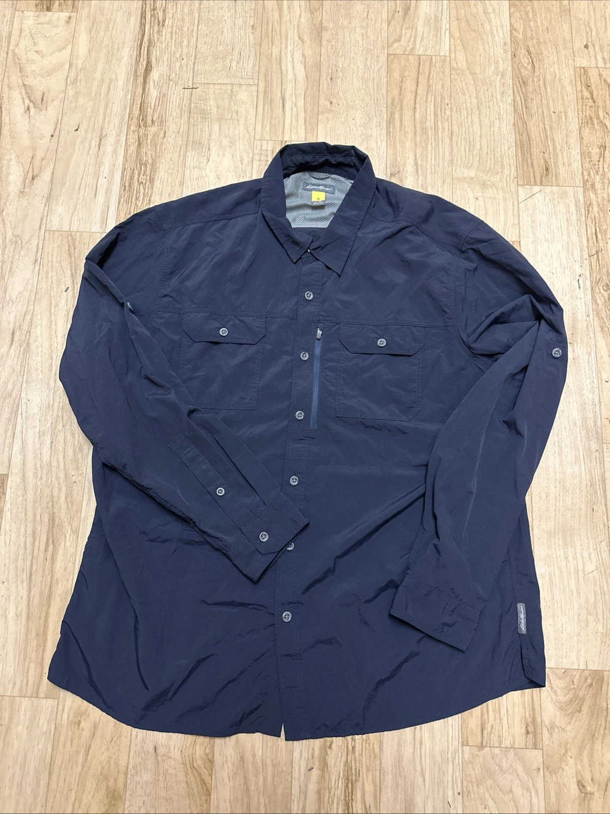 Eddie Bauer Travex Men’s XL Vented Button Shirt Hiking Nylon Pockets Navy