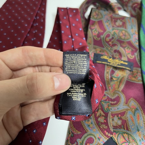 Lot of 4 Brooks Brothers Silk Ties Geometric Paisley Stripe Classic Neckties USA - Picture 5 of 6