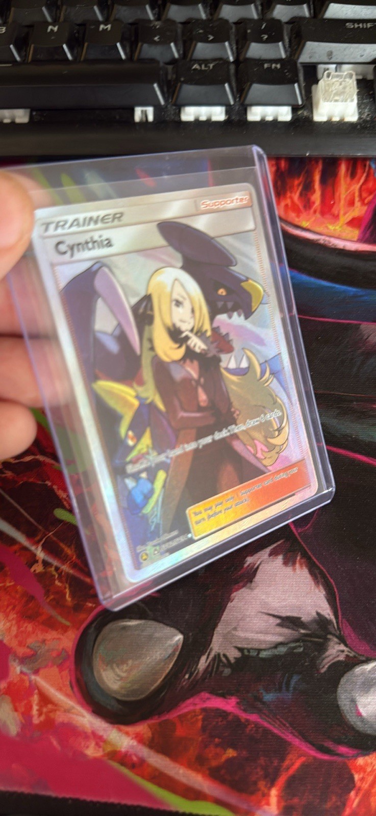 Pokémon Cynthia SV82/SV94 Hidden Fates Shiny Vault Full Art Trainer Holo Rare