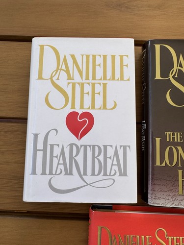 3 Danielle Steel Hardcover Books *Heartbeat*Special Delivery*Long Road Home - Picture 2 of 12