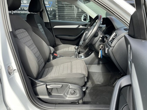 AUDI Q3 2.0 TDI SE 2015 - Picture 9 of 24