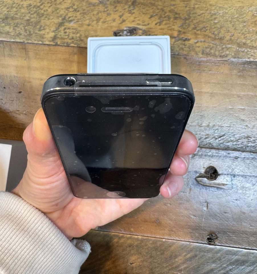 Apple iPhone 4s – 32GB – Rare Find – New with Factory Film - Image 3 of 4