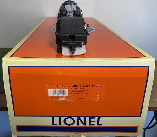 Lionel 6-11464 Southern Pacific AC-12 Cab Forward 4-8-8-2 Steam Locomotive #4286 - Picture 7 of 8