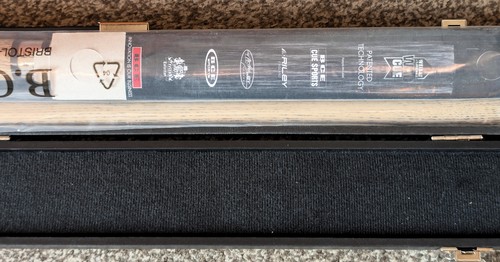 BAIZE MASTER BCE Mark Selby RED CLASSIC ASH 57 Zoll Gewicht verstellbar 2 Stück Queue - Bild 2 von 6