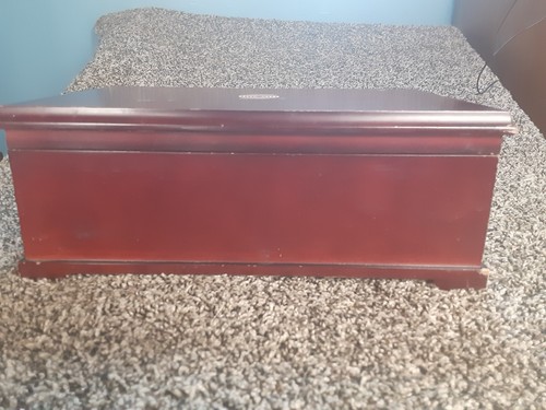 Portland Trail Blazers 2001-02 Season Ticket Holder Wood Box/Chest Velvet Lined - Picture 2 of 12