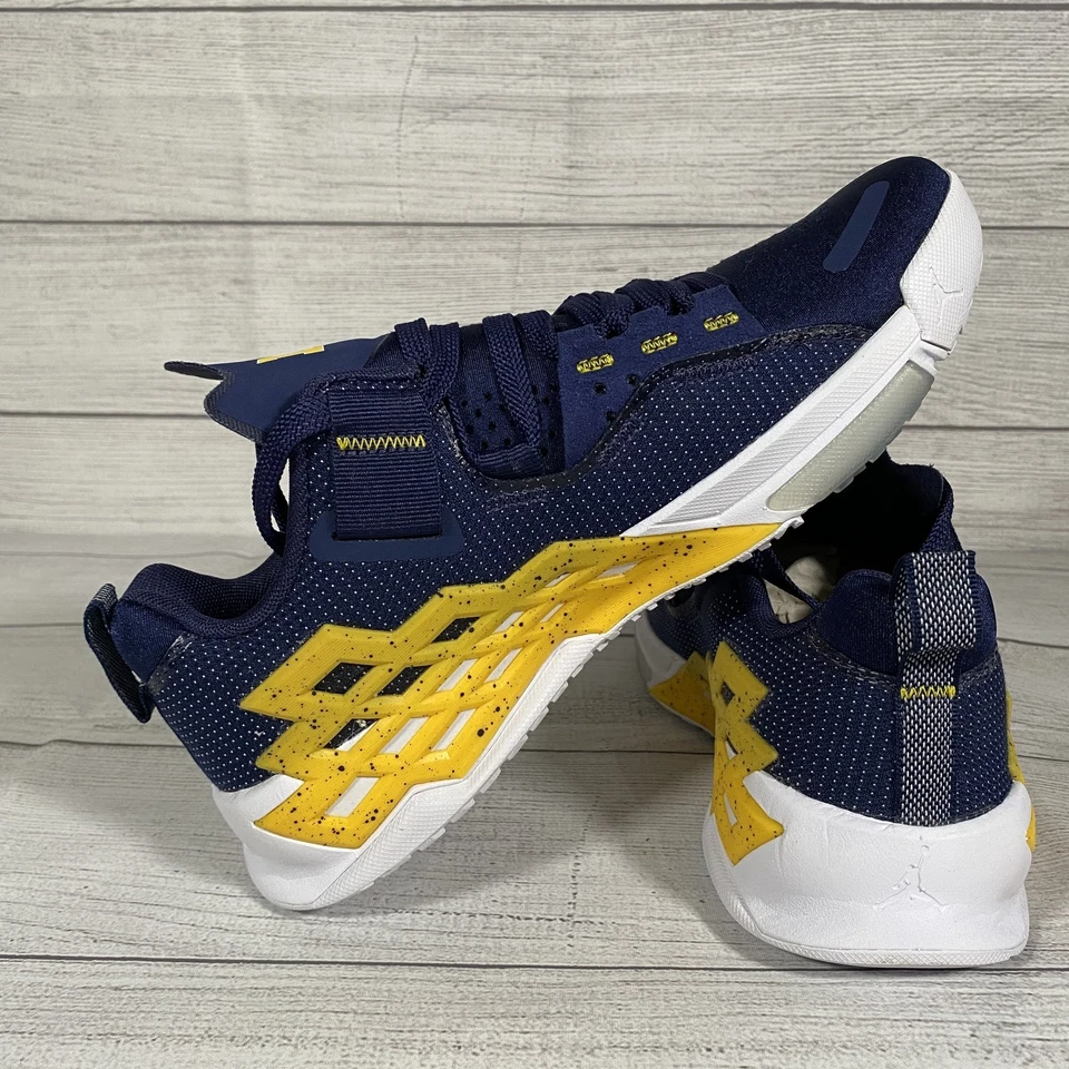Jordan Alpha Trainer 360 TR Para hombres Talla 7 Michigan Wolverines CQ6425-417!!RARO!! Foto 3 de 4