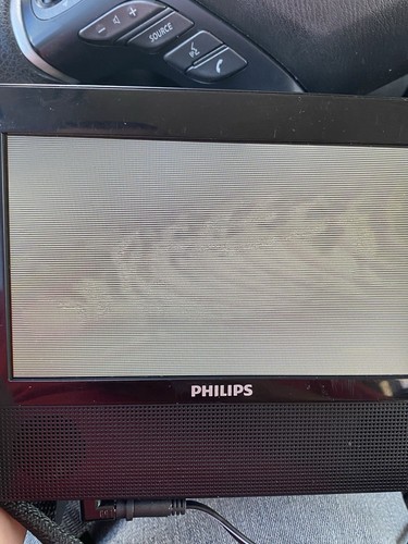 Philips PD7012G/37 Portable DVD Player Dual Screen 7" Widescreen Flaws Read - Picture 3 of 19