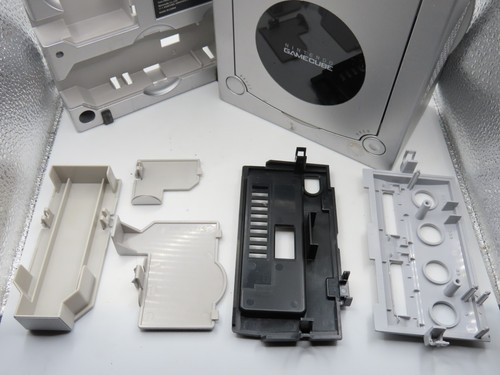 Repuesto de carcasa de carcasa plateada OEM para Nintendo GameCube DOL-101 DESCUENTO - Imagen 12 de 13