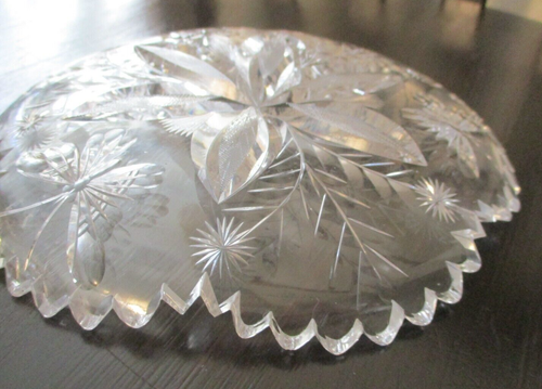 Vintage ~ Süßigkeitenschale mit Sägezahnrand ~ Blumen-/Schmetterlingsmuster - Bild 13 von 13
