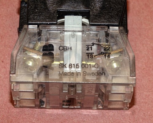 ABB Push Button Switch, SK615001-C, aux contact block, black, ASEA, Industrial - Picture 4 of 7