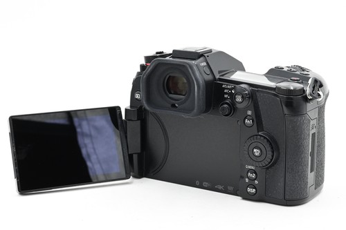 Panasonic Lumix DC-G9 20.3MP Mirrorless MFT Digital Camera Body #187 - Picture 6 of 10