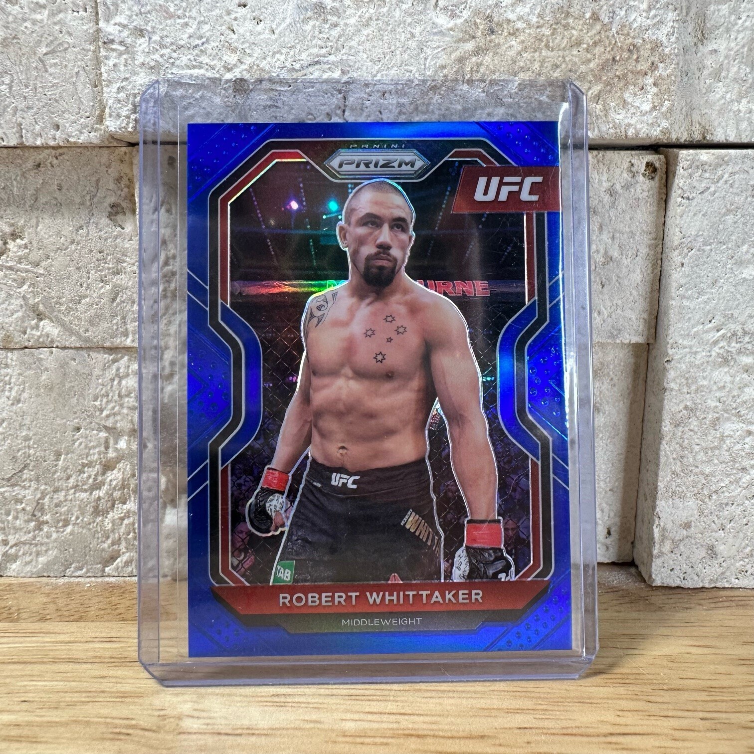 2021 Panini Prizm UFC - Blue #11 Robert Whittaker 108/199