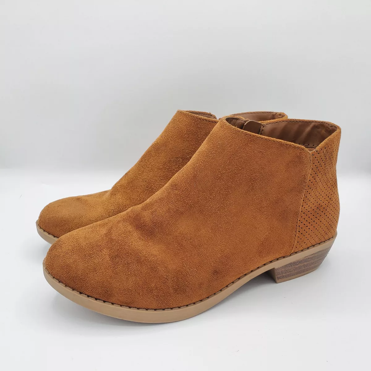 Cat and jack ankle clearance boots
