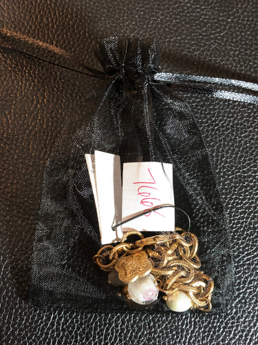 Chicos Gold Charm Bracelet Pearl Rhinestone Agate Tigers Eye Art Glass NWT 7668 - Picture 10 of 10