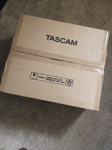 TASCAM MODEL16 All-in-One Mixing Recording Studio Cables Microphones Power Cord - Picture 2 of 23