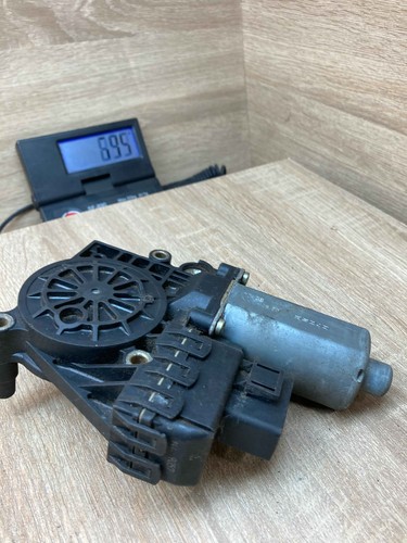 0130821784 1103004422 Bosch Audi A6 Window Regulator Motor - Picture 7 of 7