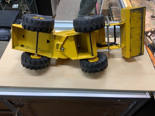 vintage mighty tonka front end loader- preowned missing parts as is - Picture 16 of 16