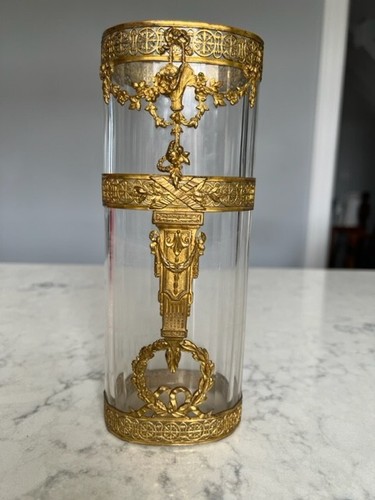Französische Ormolu und Baccarat Kristallvase im 19. Jahrhundert Louis XVI Stil 8-1/2 Zoll hoch