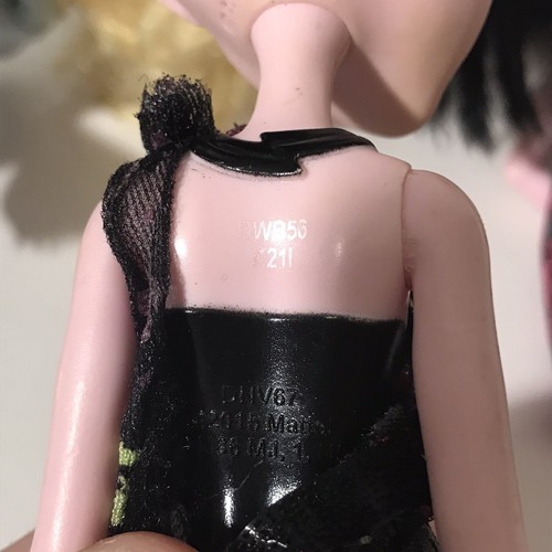 LOTE Monster High Paquete de 3 Muñecas de Moda Draculaura Azul Lagoona - Imagen 9 de 10