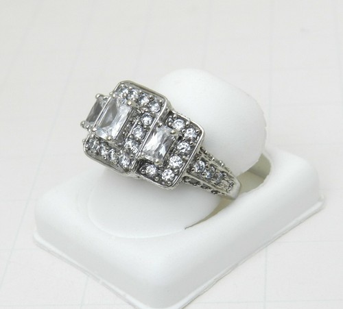 10K White Gold Cubic Zirconia Vintage Filigree Design 3 Stone Ring Estate # J57 - Picture 3 of 4