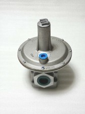 Maxitrol 210D  1" Gas Appliance Regulator, Aluminum, 10 psi Inlet Pressure, NOB