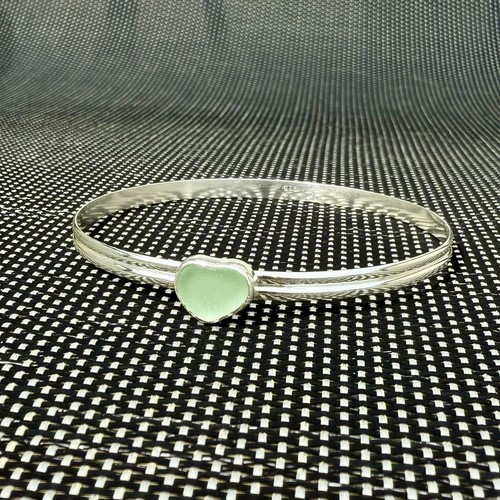 Seafoam Heart Genuine Caribbean Sea Glass Sterling Silver Bangle Bracelet Large - Picture 2 of 4