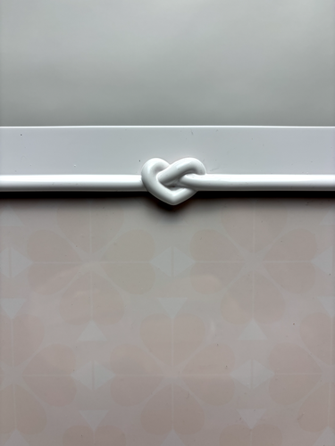 Kate Spade Lenox "With Love" 8x10 Two Tone White and Gold Picture Frame NEW - Picture 3 of 6