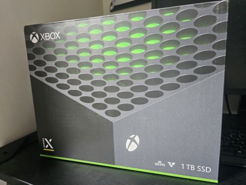 New Xbox Series X 1TB Console + Minecraft Decal + Call of Duty Modern Warfare 3 - Picture 4 of 5