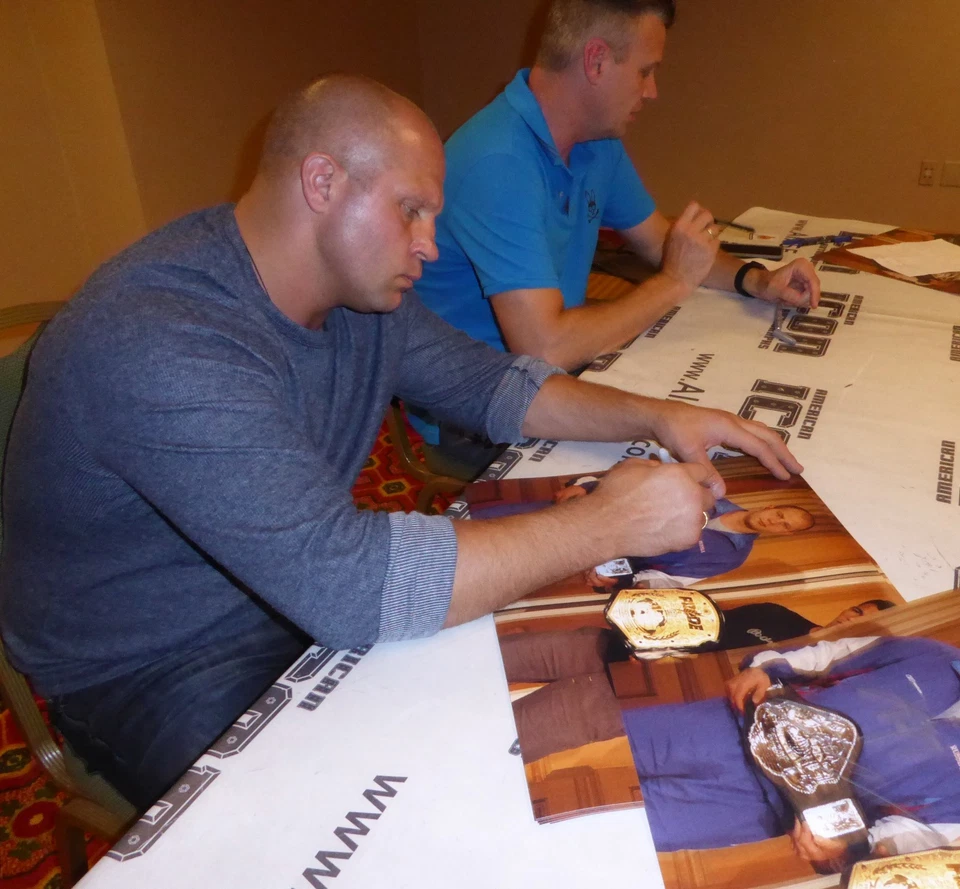 Foto firmada por Fedor Emelianenko y Antonio Rodrigo Nogueira 16x20 PSA/DNA Pride FC Foto 2 de 4