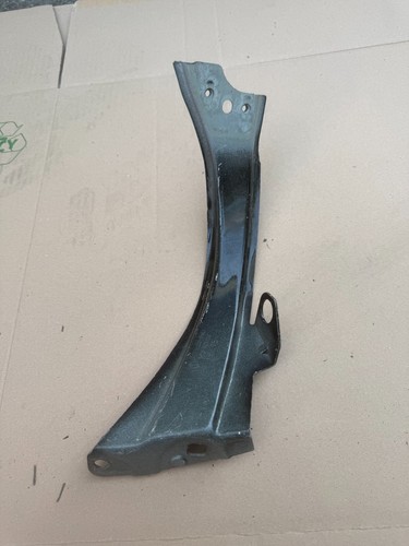 Front Right Fender Bracket VW Beetle 5C Convertible 2014 Original 5C5821136 - Picture 3 of 4