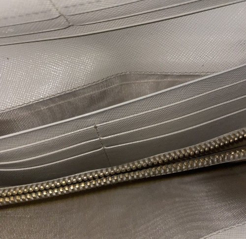 Authentic PRADA White Wallet On Chain Saffiano Leather - Picture 9 of 18
