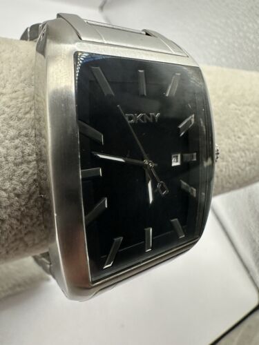 DKNY NY-1407 Mens Watch New Battery 37MM 8" Stainless Steel Silver Tone V - Picture 3 of 8