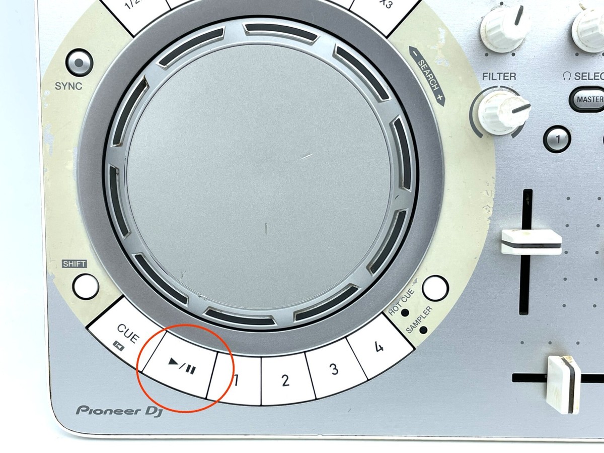 Pioneer DDJ-WEGO4-W DJ Controller Silver Only one play Pioneer DDJ-WEGO4-W DJ Controller Silver Only one play