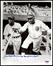 JAMES COOL PAPA BELL SIGNED 8X10 PHOTOGRAPH PSA/DNA AUTOGRAPH BASEBALL HOF . '