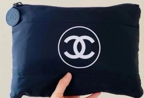 Beauty Pouch Chanel  VIP Black Cosmetic Makeup Case Organizer New - Picture 1 of 9