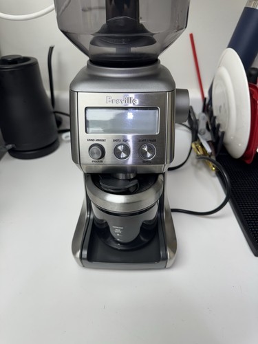 Breville Smart Grinder Pro - Whole Beans Grinder Brushed SS - Perfect! + Clean!!