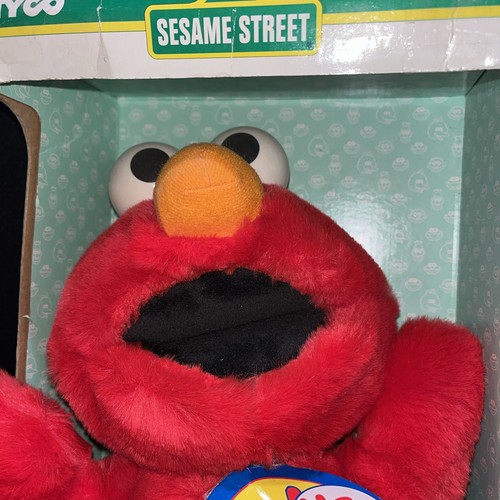 Vintage 1996 TYCO Tickle Me Elmo HA HA stuffed plush NEW Needs New Batteries - Picture 4 of 13