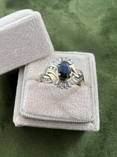 10K Yellow Gold Oval Blue Sapphire w/ Diamond Accents Ring! Size 9.5/3.59 Grams