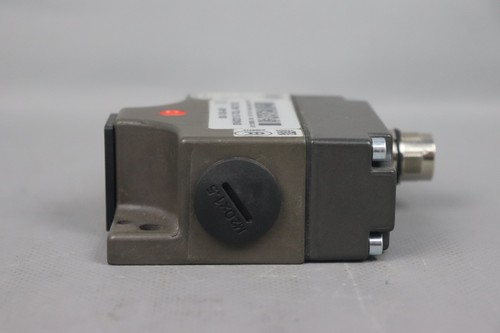 Euchner SN02X12-732L-MC2122 Näherungsschalter 24VDC Unused - Bild 7 von 8