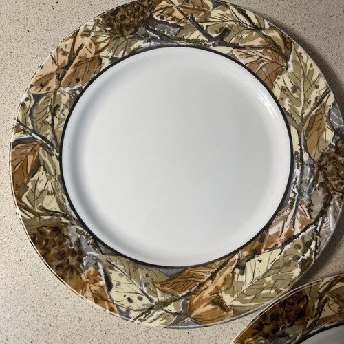 Set of 3 Corelle Woodland Leaves 10-3/4" Dinner Plates - Picture 2 of 6