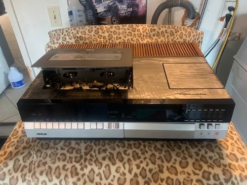 RCA VFT650 Top Loading VCR VHS Player Recorder Selecta Vision 1981